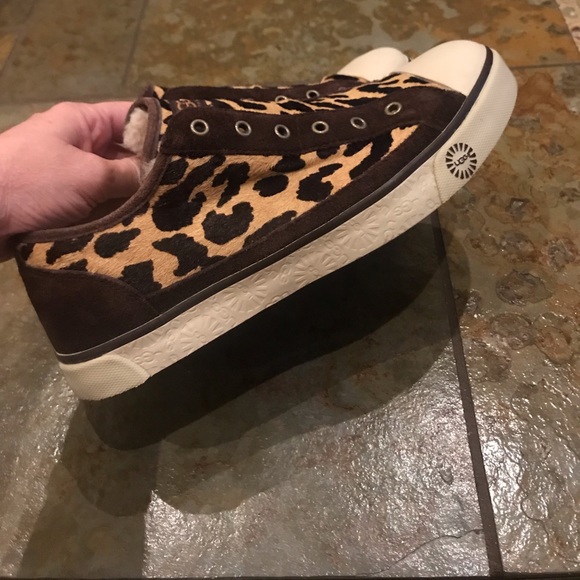 Ugg slip on sneakers - Picture 5 of 8